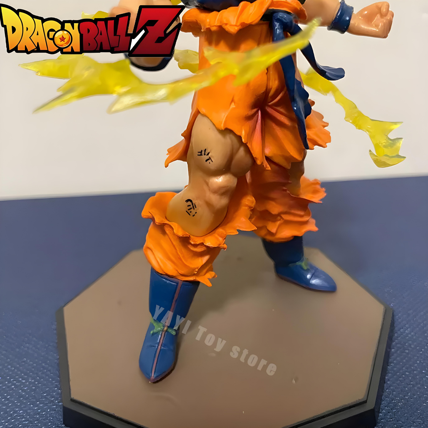 DRB004 - Goku Super Saiyan Action Figure da 16cm in PVC