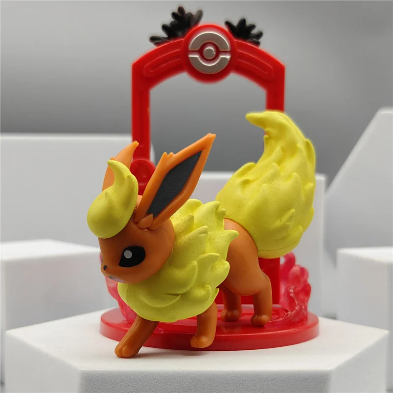 POK003 - Mistery Box di Eevee Vaporeon Jolteon Flareon Espeon Umbreon Leafeon Glaceon Sylveon Action Figure da 8 Cm in ABS