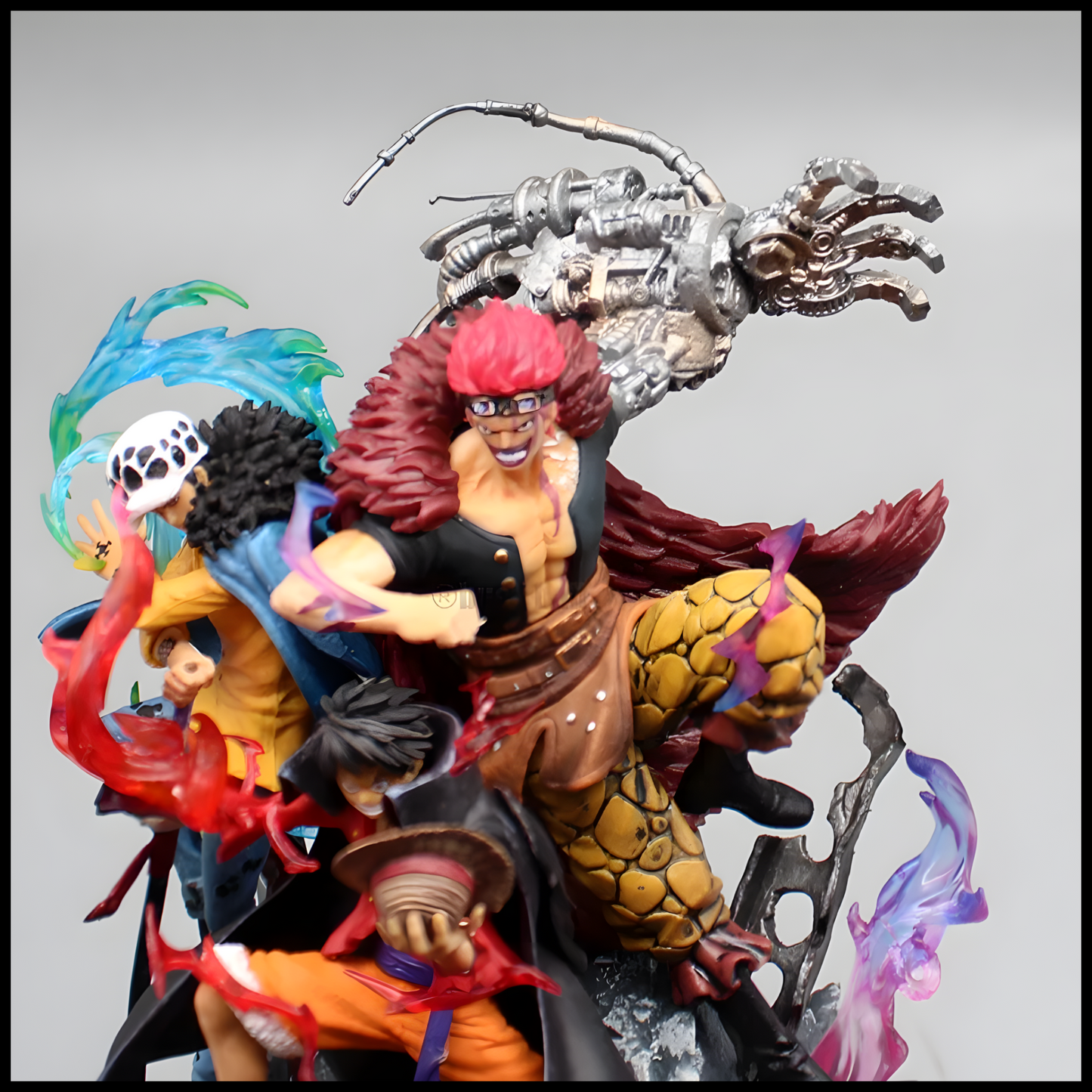 ONP017 - Three Captains Action Figure da 22cm in PVC