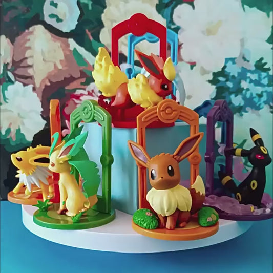 POK003 - Mistery Box di Eevee Vaporeon Jolteon Flareon Espeon Umbreon Leafeon Glaceon Sylveon Action Figure da 8 Cm in ABS