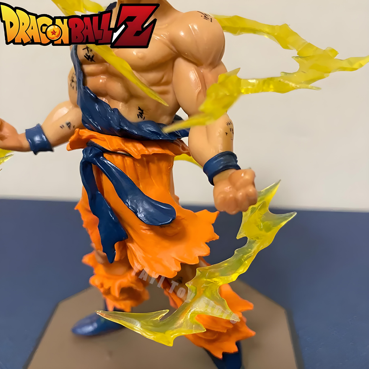 DRB004 - Goku Super Saiyan Action Figure da 16cm in PVC